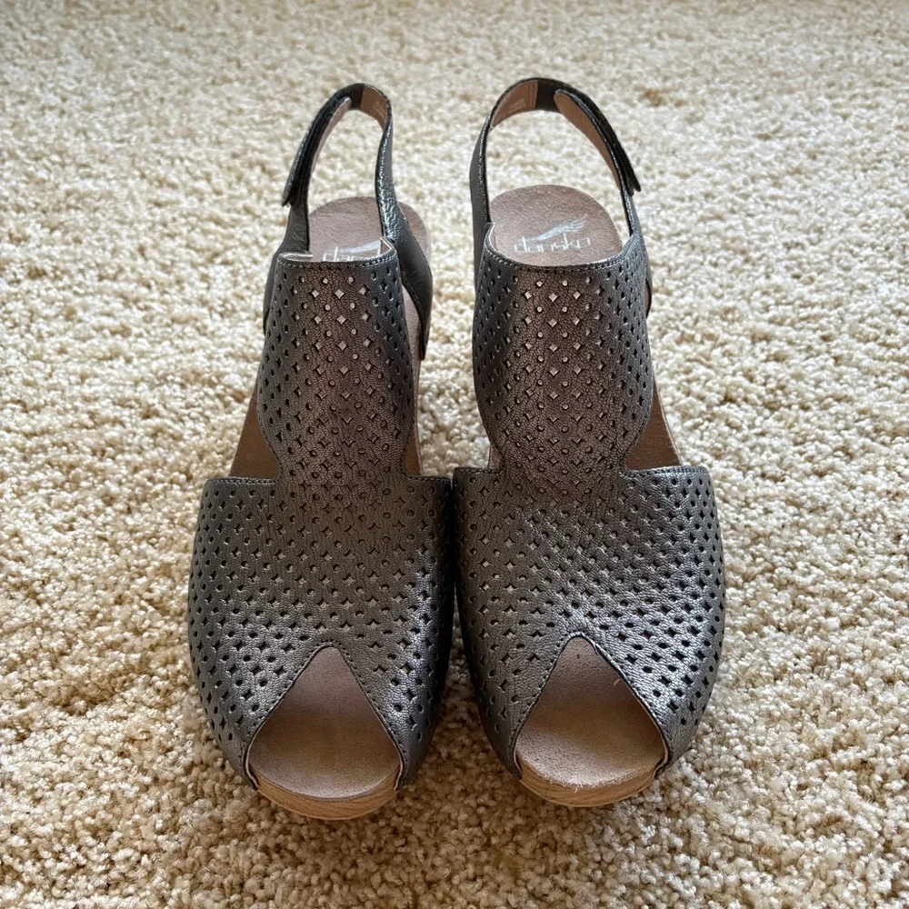 Dansko chic sandals